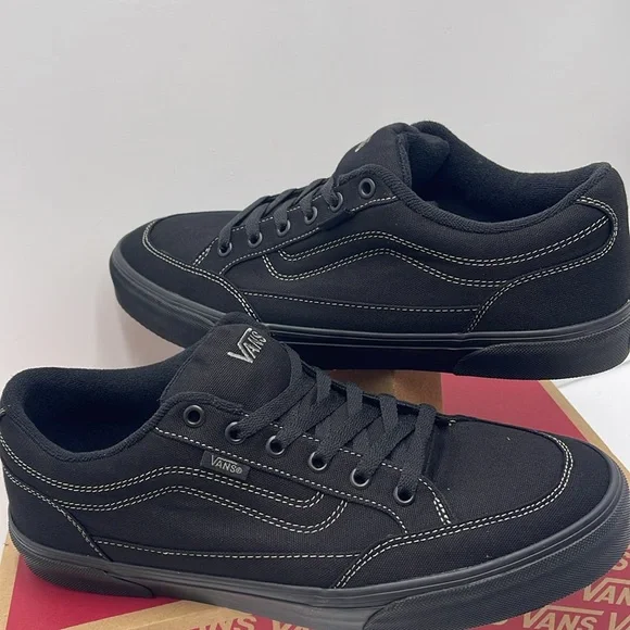 Vans Men’s Bearcat (Canvas) Black/Black
VN000DT2186
Sneakers - Picture 10 of 16